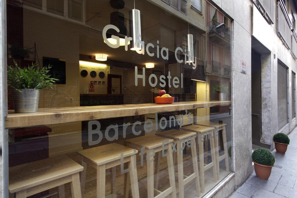 Gracia City Hostel برشلونة المظهر الخارجي الصورة A hostel in Barcelona, Spain