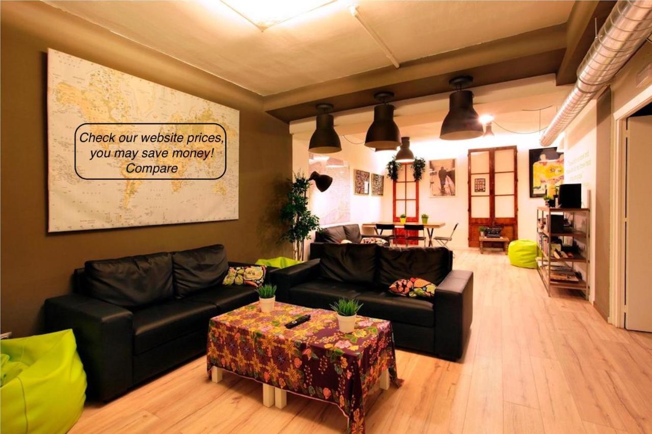 Gracia City Hostel برشلونة المظهر الخارجي الصورة The interior of a typical hostel
