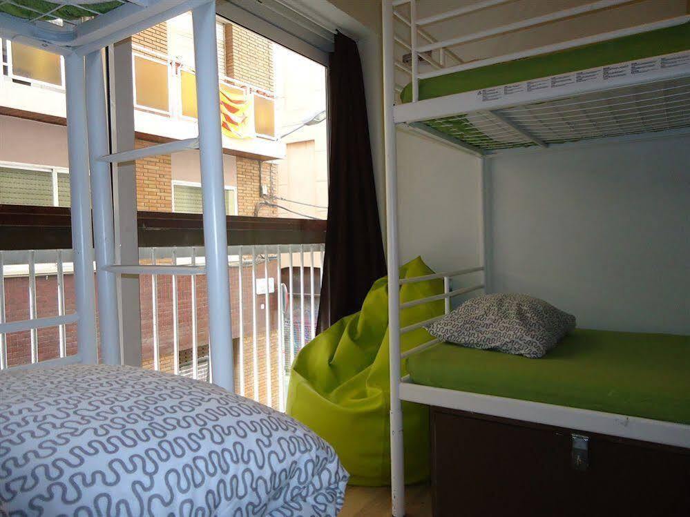 Gracia City Hostel برشلونة المظهر الخارجي الصورة Hostel in Madrid, Spain